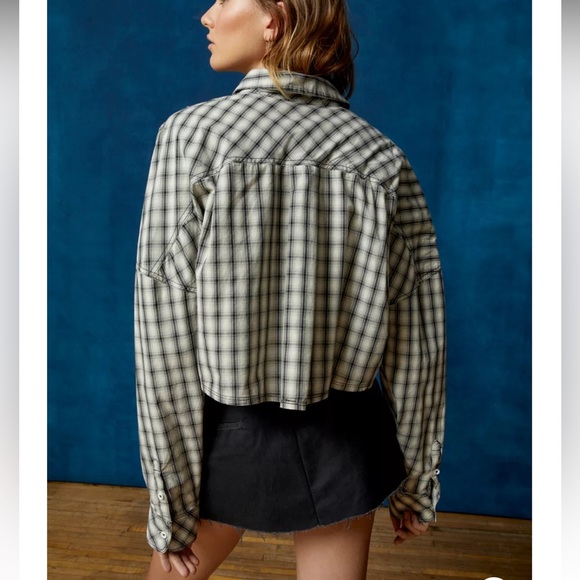 BDG by Urban Outfitters Corey Button Down Crop Plaid EUC! LIKE NEW!!! - Picture 6 of 15
